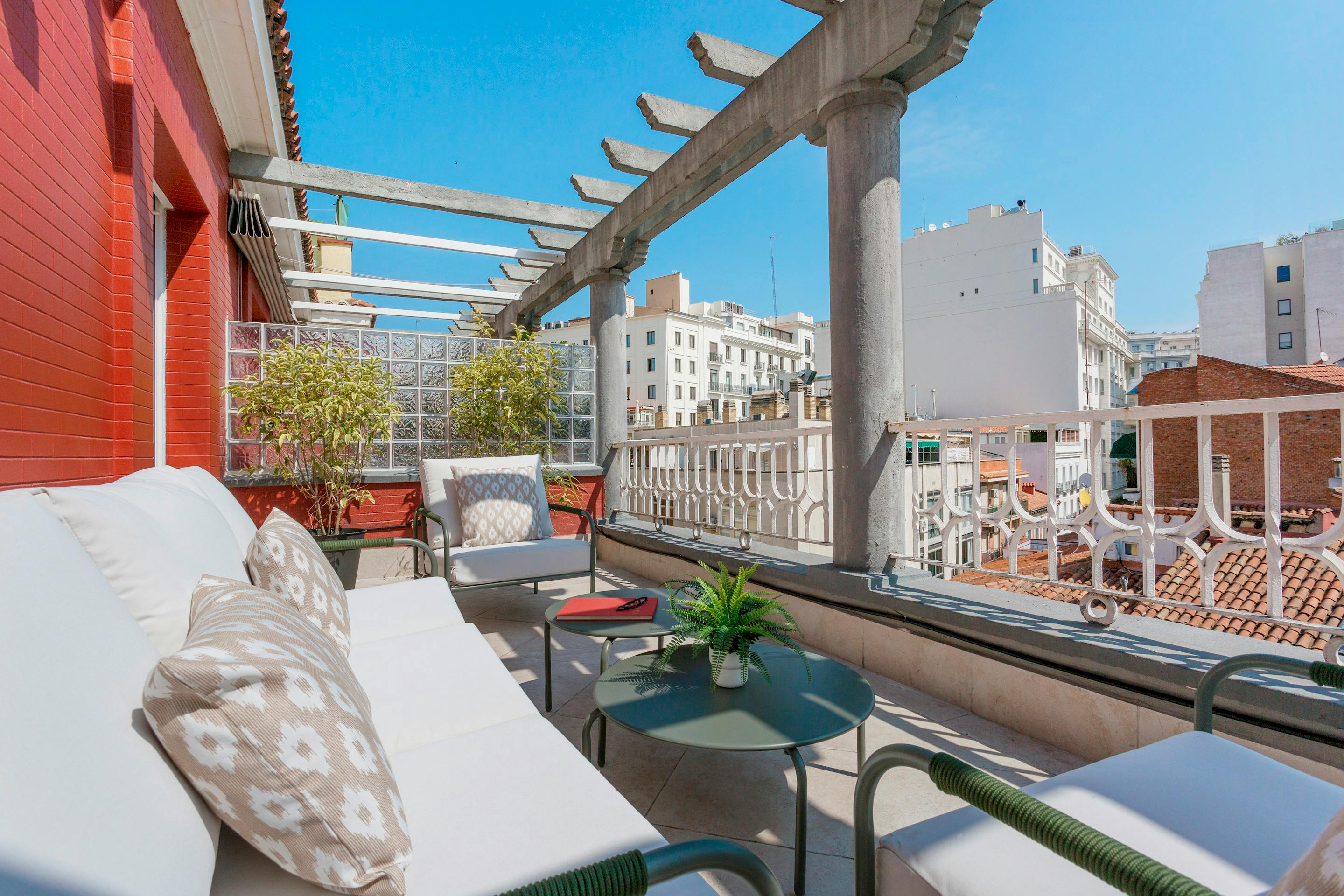 4-Bedroom Apartment in Calle de la Abada, Madrid (1670986) ROOM