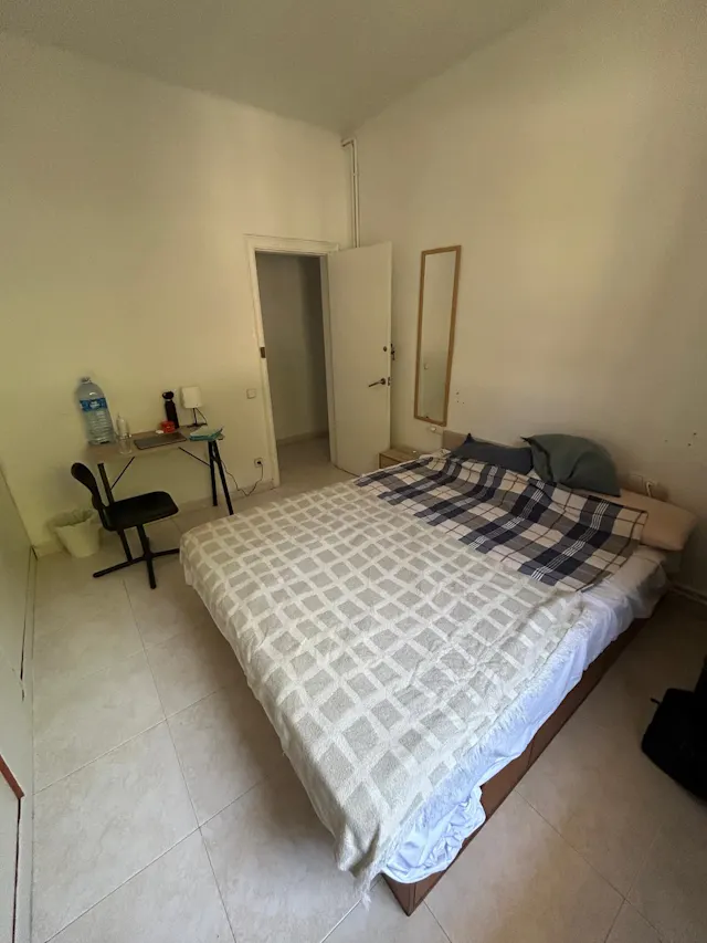 Private room in Carrer dels Cavallers, Barcelona (1671001) room image 2