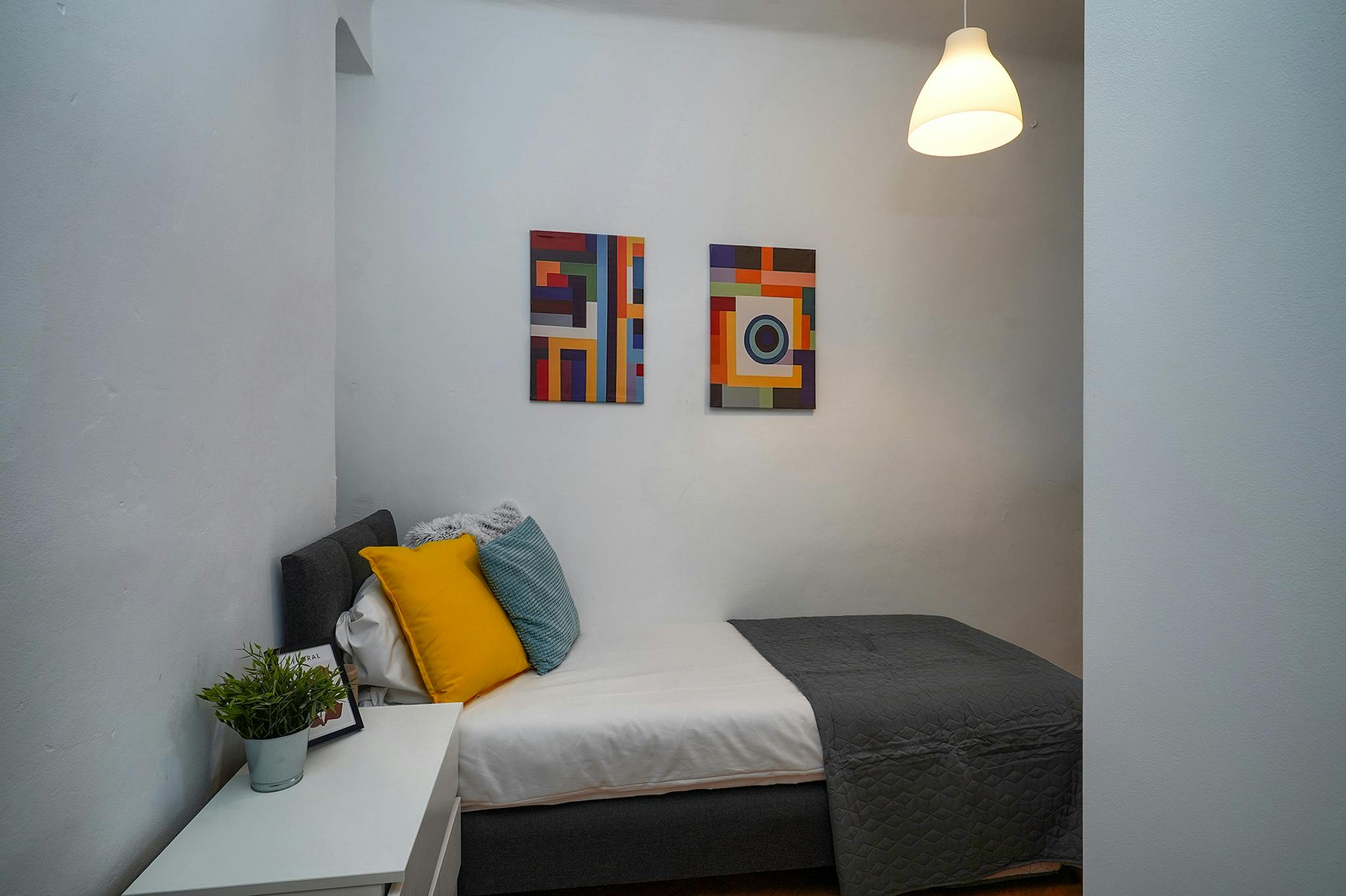 aleja Solidarności, Warsaw preview