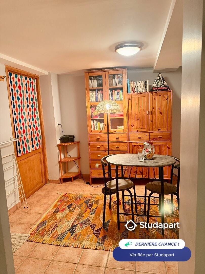 Private room for rent for €530 per month in Fontenay-sous-Bois, Rue Auguste Comte