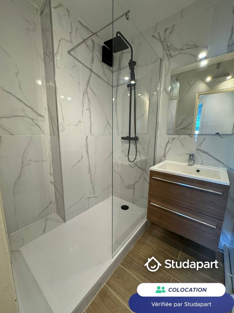 Private room for rent on Avenue de Lombez, Toulouse - Vue 4