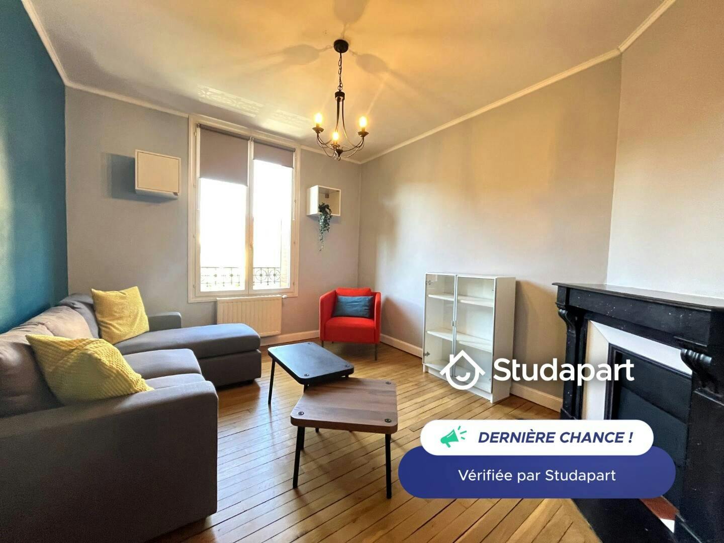 Haus zu mieten für 890 € pro Monat in Reims, Rue du Barbâtre