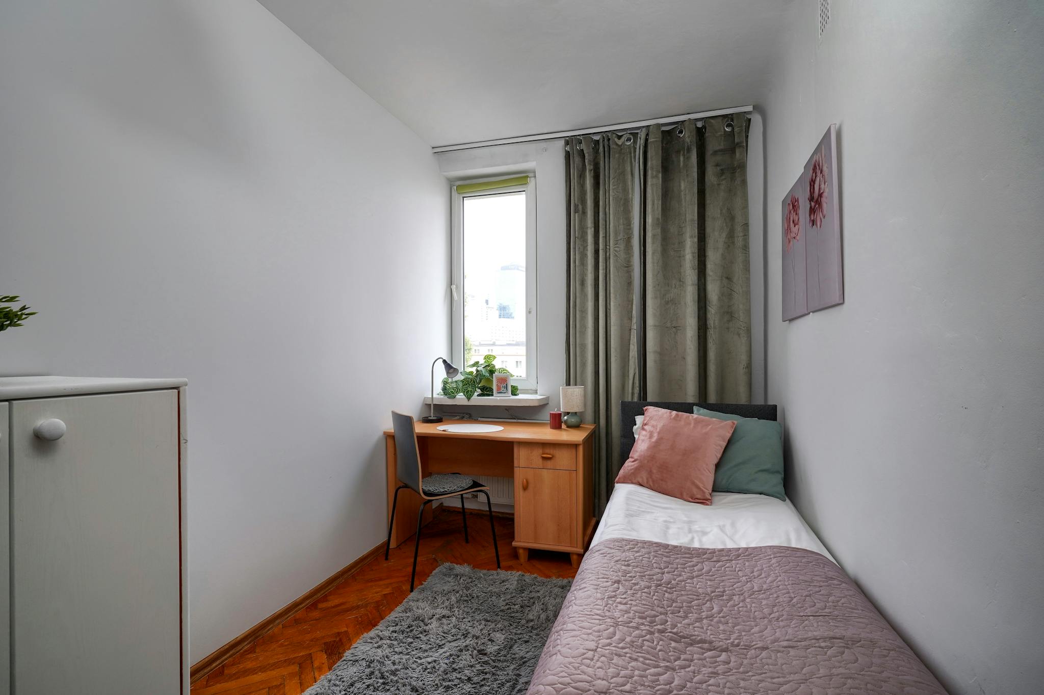 aleja Solidarności, Warsaw preview