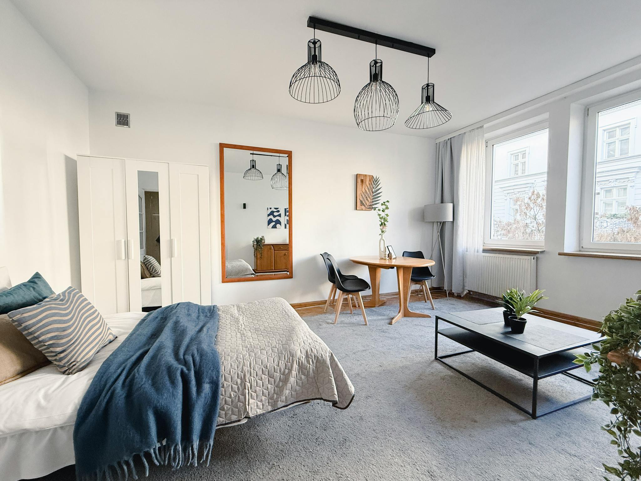 Hoża, Warsaw preview