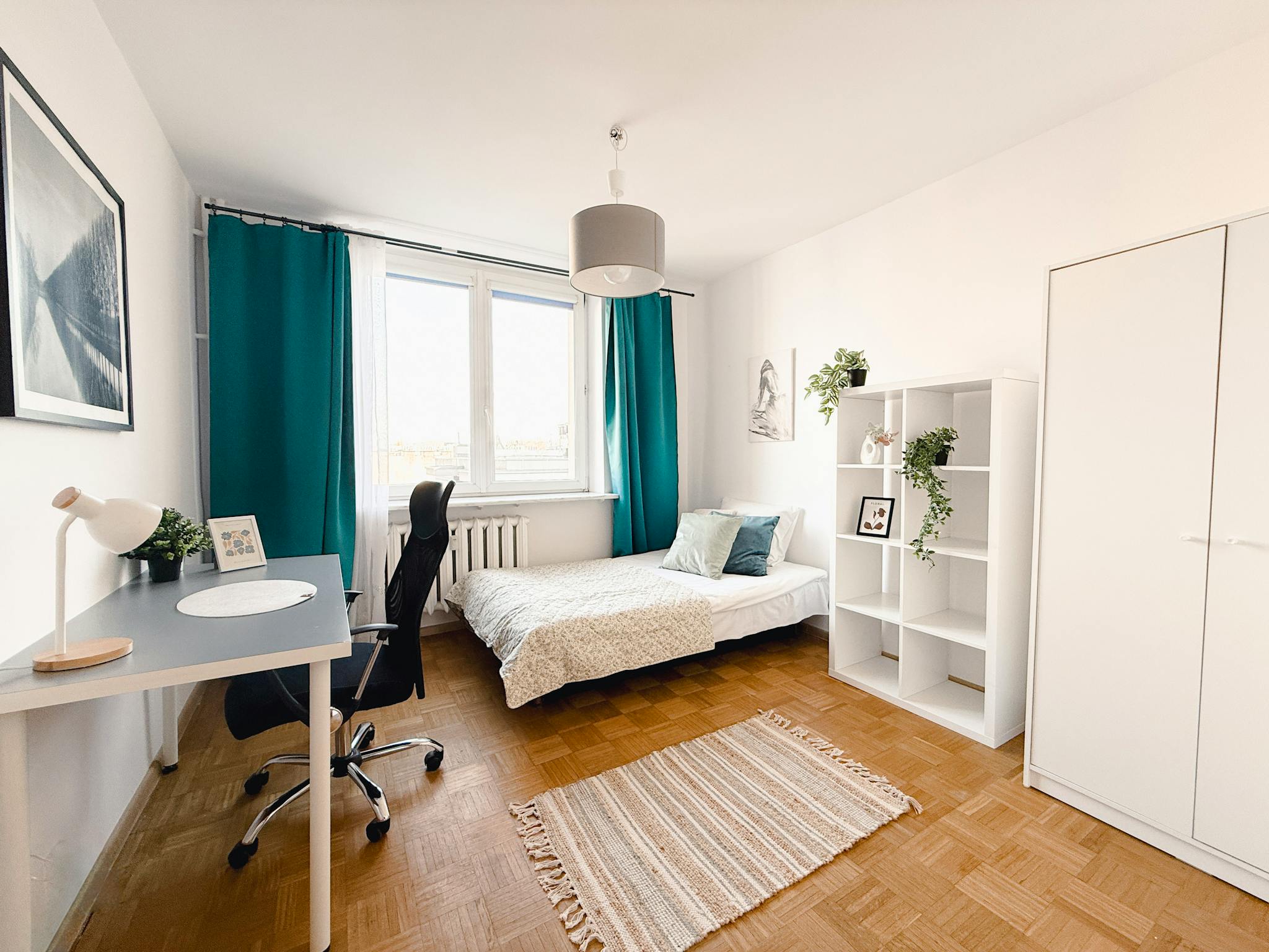 Żelazna, Warsaw preview