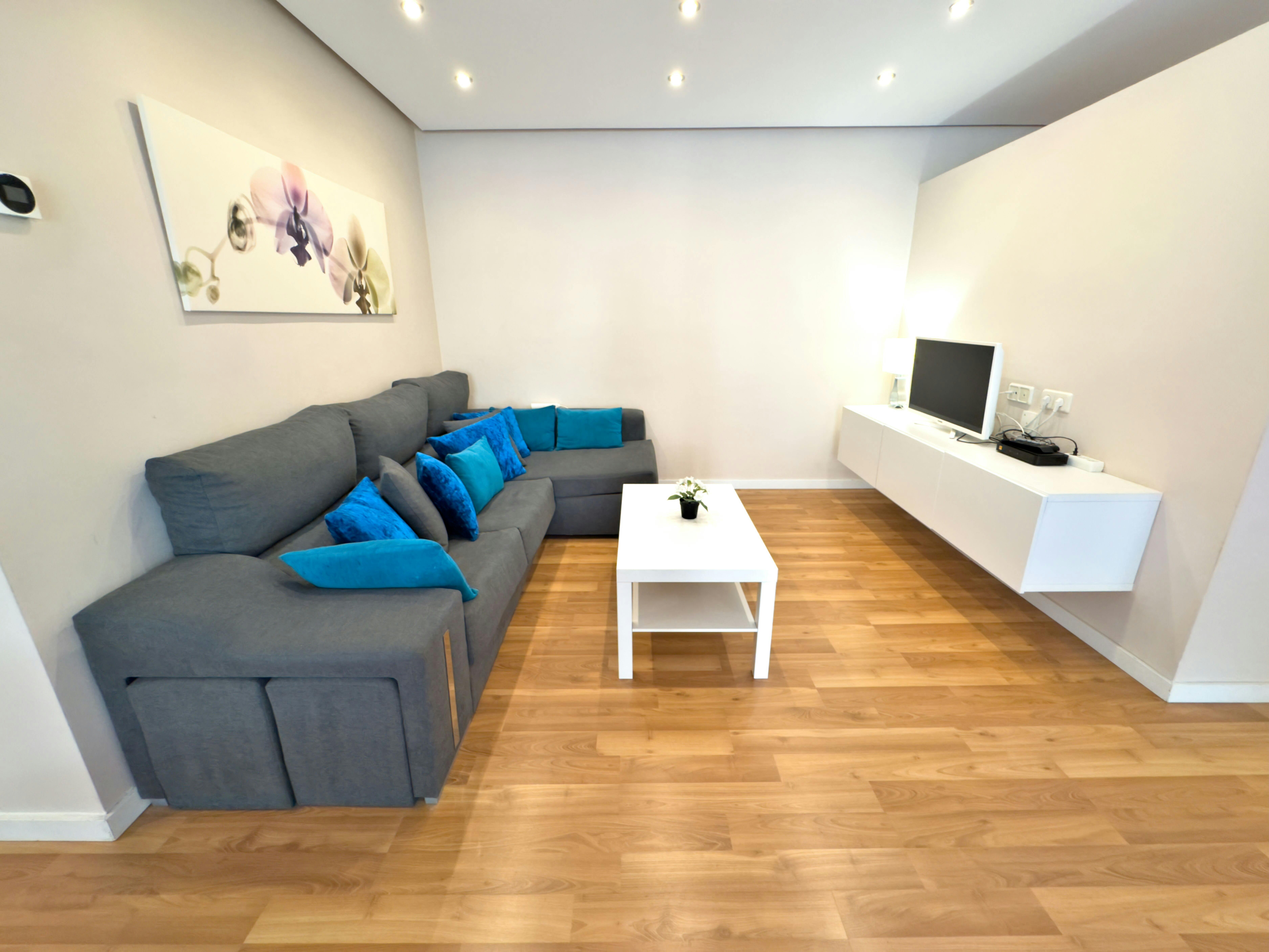 Квартира сдается в аренду за 2 500 € в месяц в Marbella, Calle del Calvario