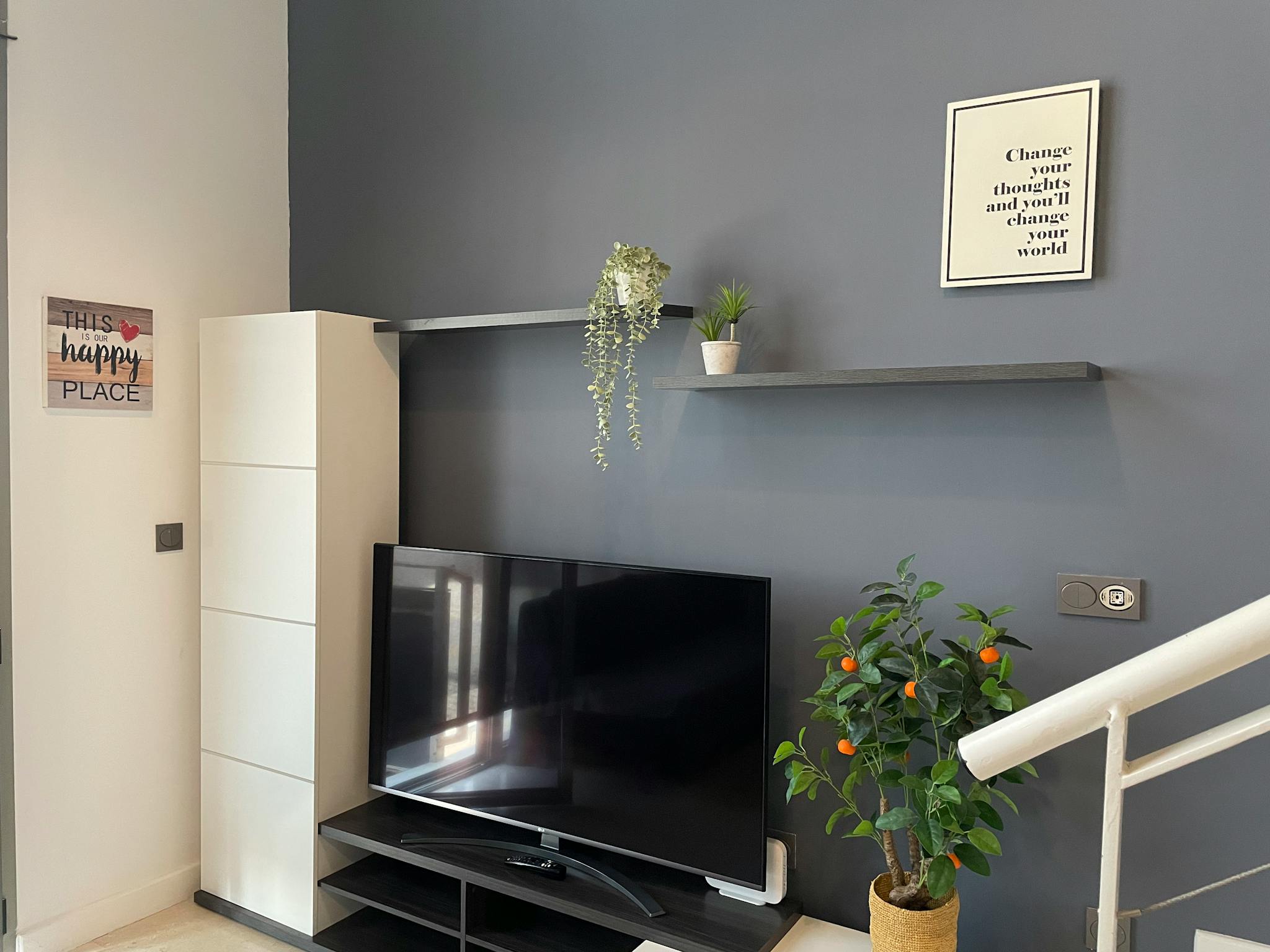 Calle Laguna del Marquesado, Madrid preview