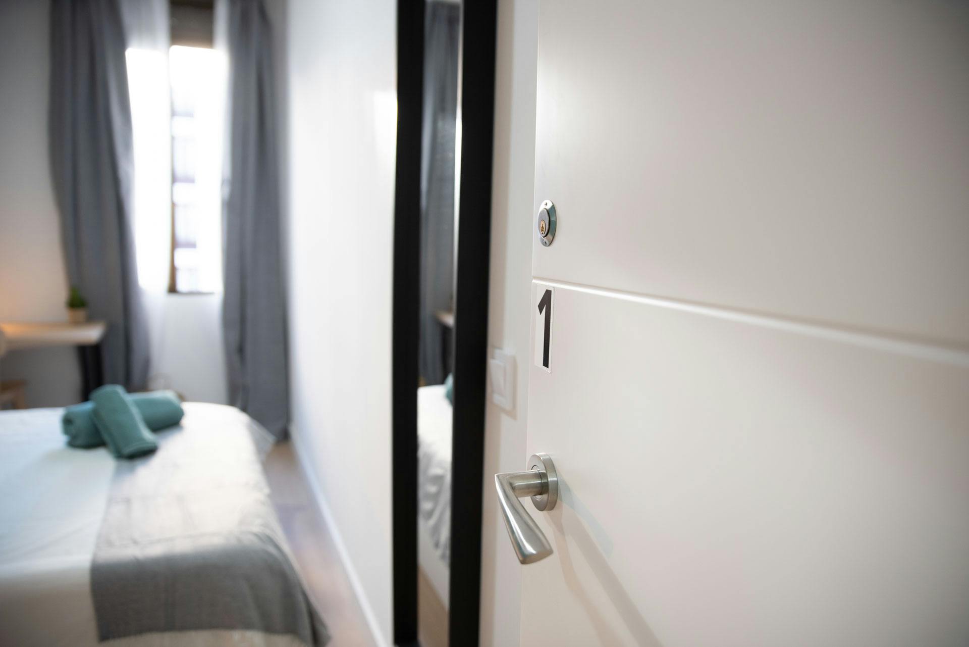 Single room Madrid, 1 bed, 10m² — photo 25