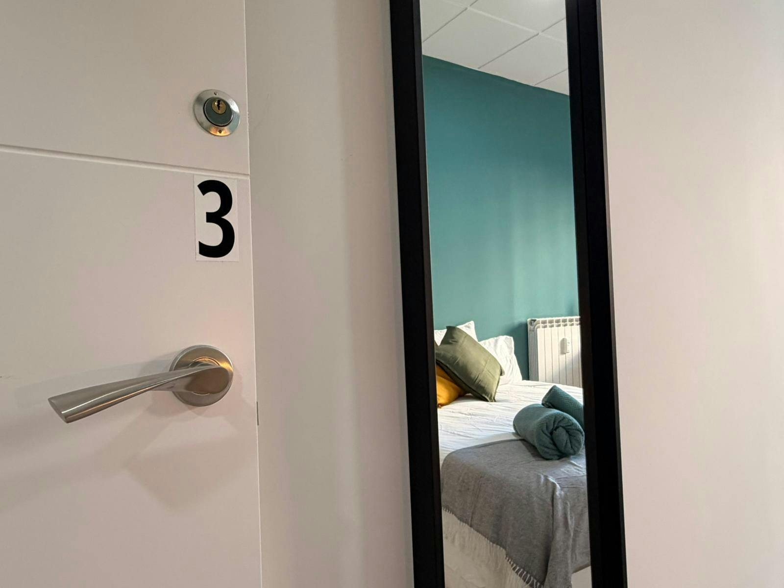 Single room Madrid, 1 bed, 13m² — photo 5