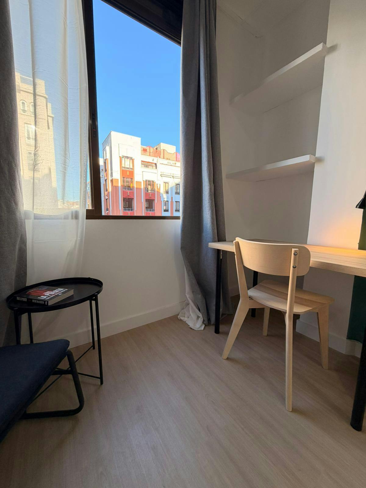 Single room Madrid, 1 bed, 13m² — photo 1