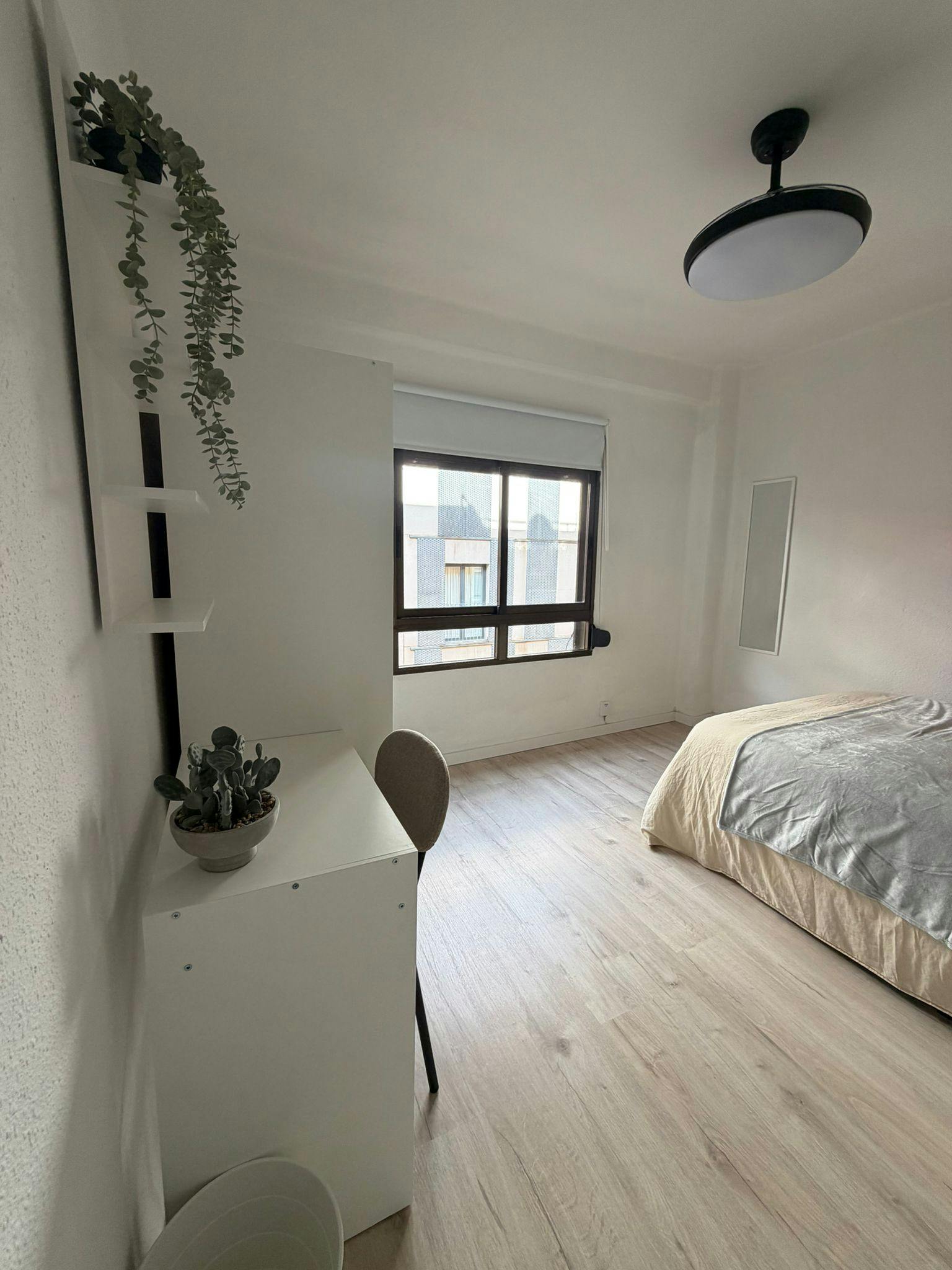 Single room Valencia, 1 bed, 10m² — photo 8