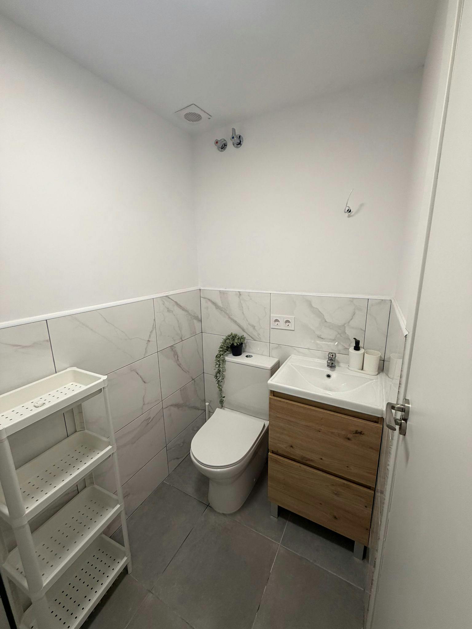 Single room Valencia, 1 bed, 10m² — photo 2