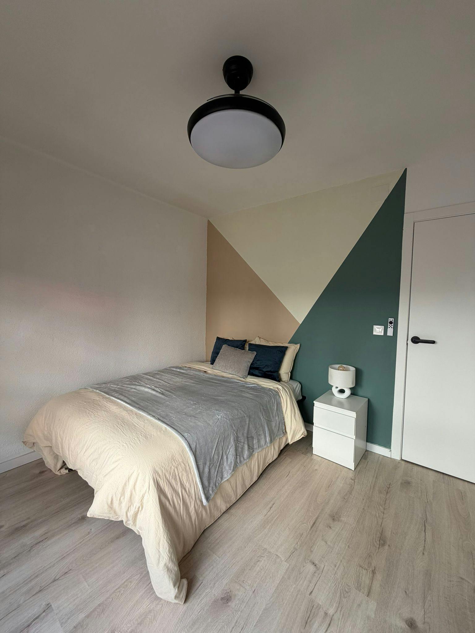 Single room Valencia, 1 bed, 10m² — photo 5