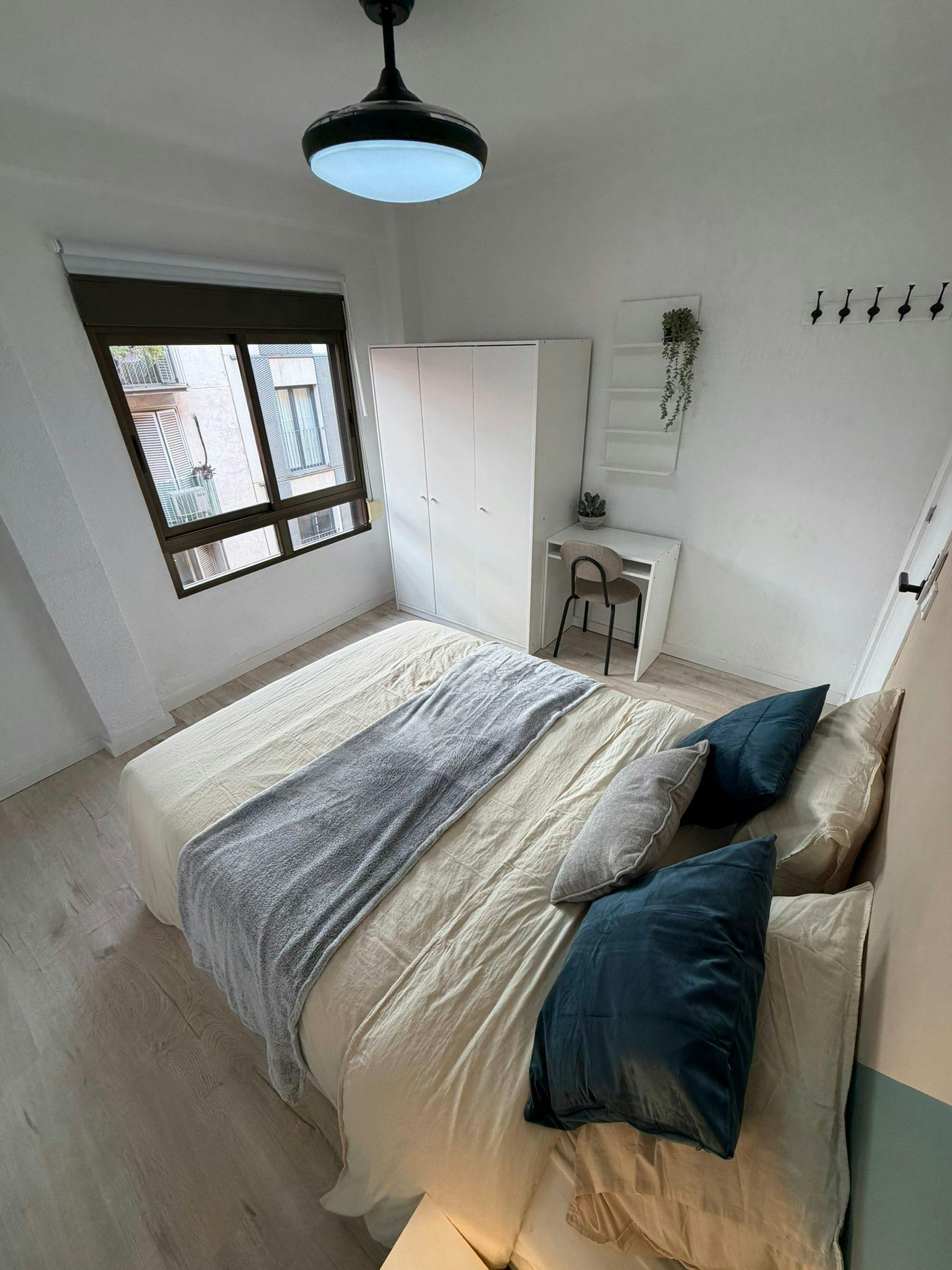 Single room Valencia, 1 bed, 10m² — photo 2