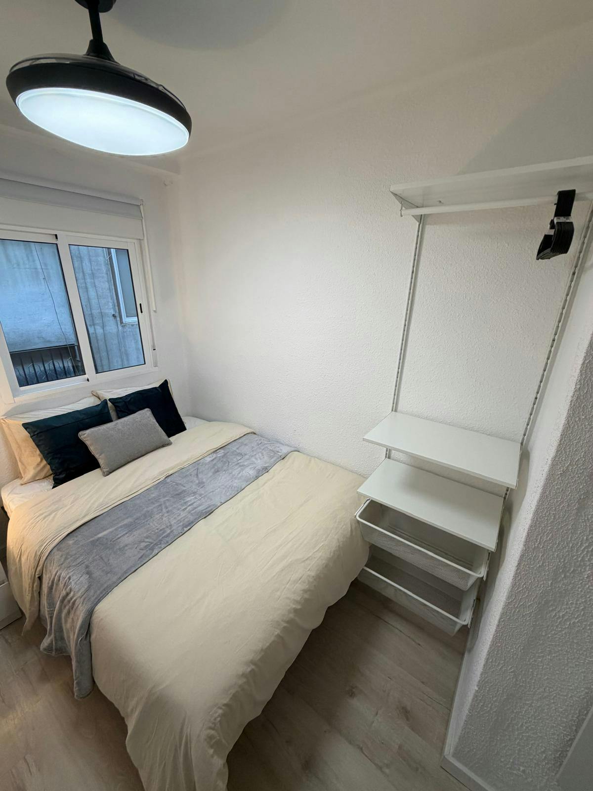 Single room Valencia, 1 bed, 5m² — photo 1