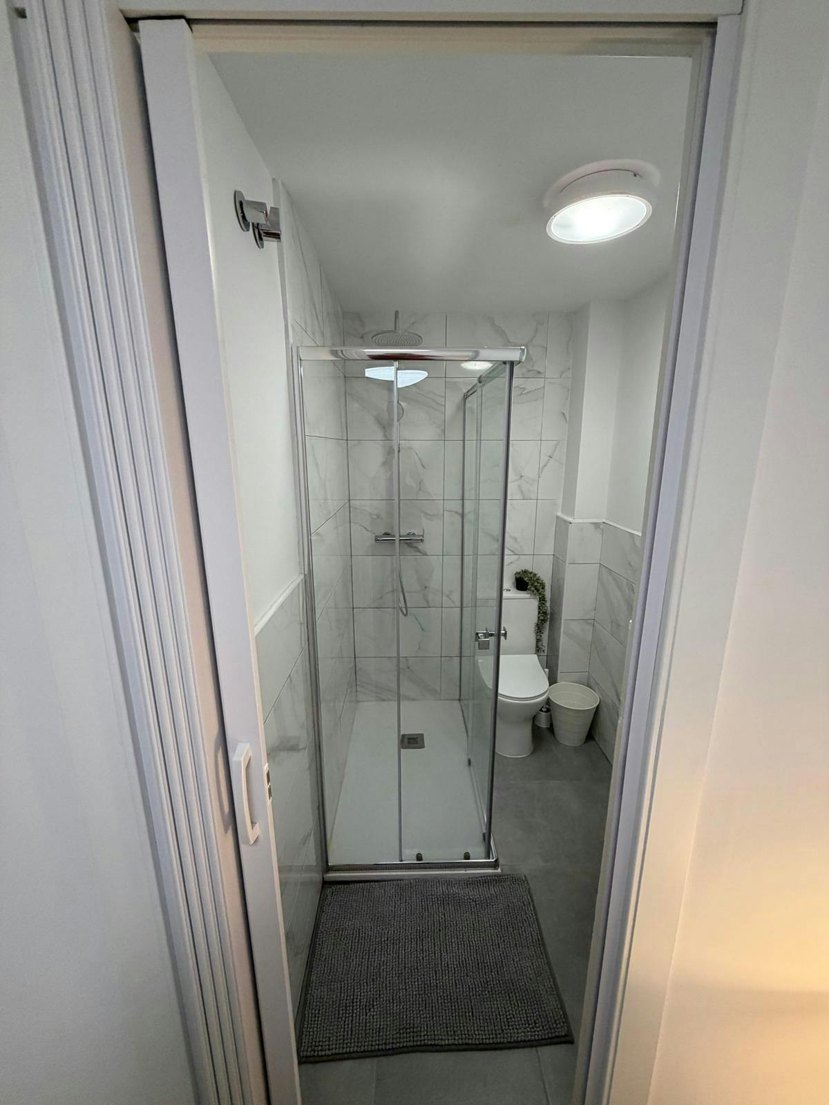 Single room Valencia, 1 bed, 5m² — photo 5