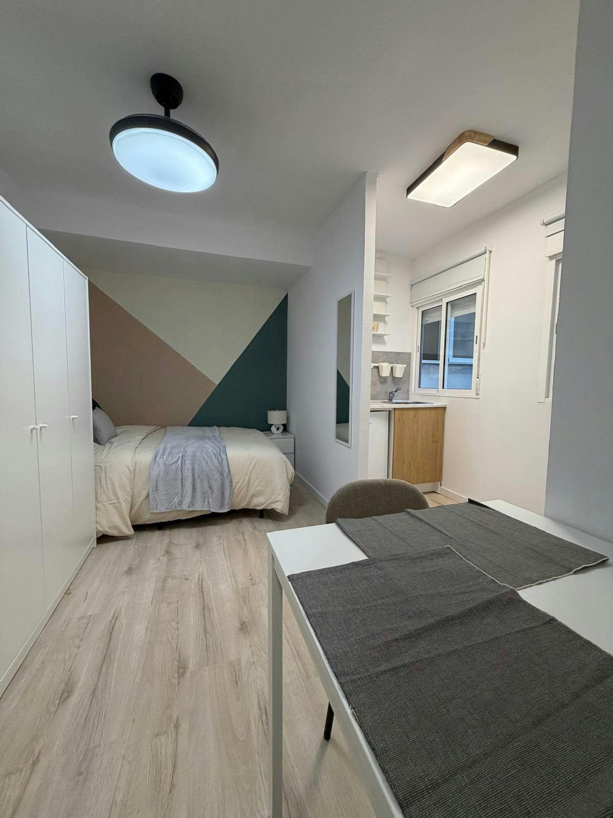 Single room Valencia, 1 bed, 13m² — photo 6