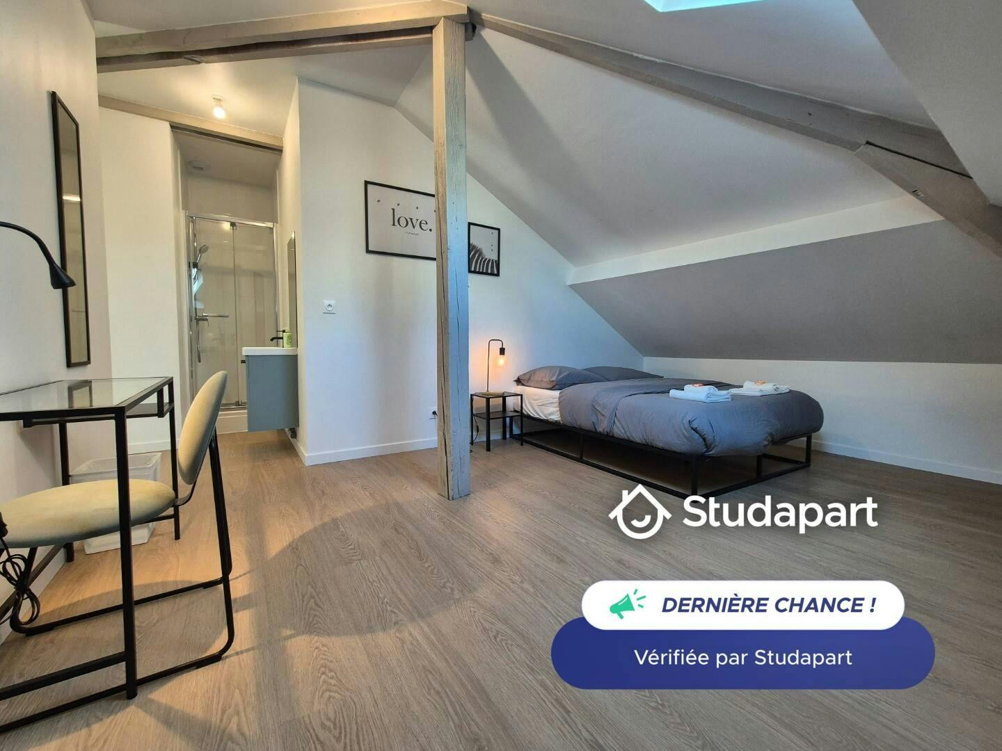 Apartment for rent for €1,500 per month in Reims, Avenue de Laon