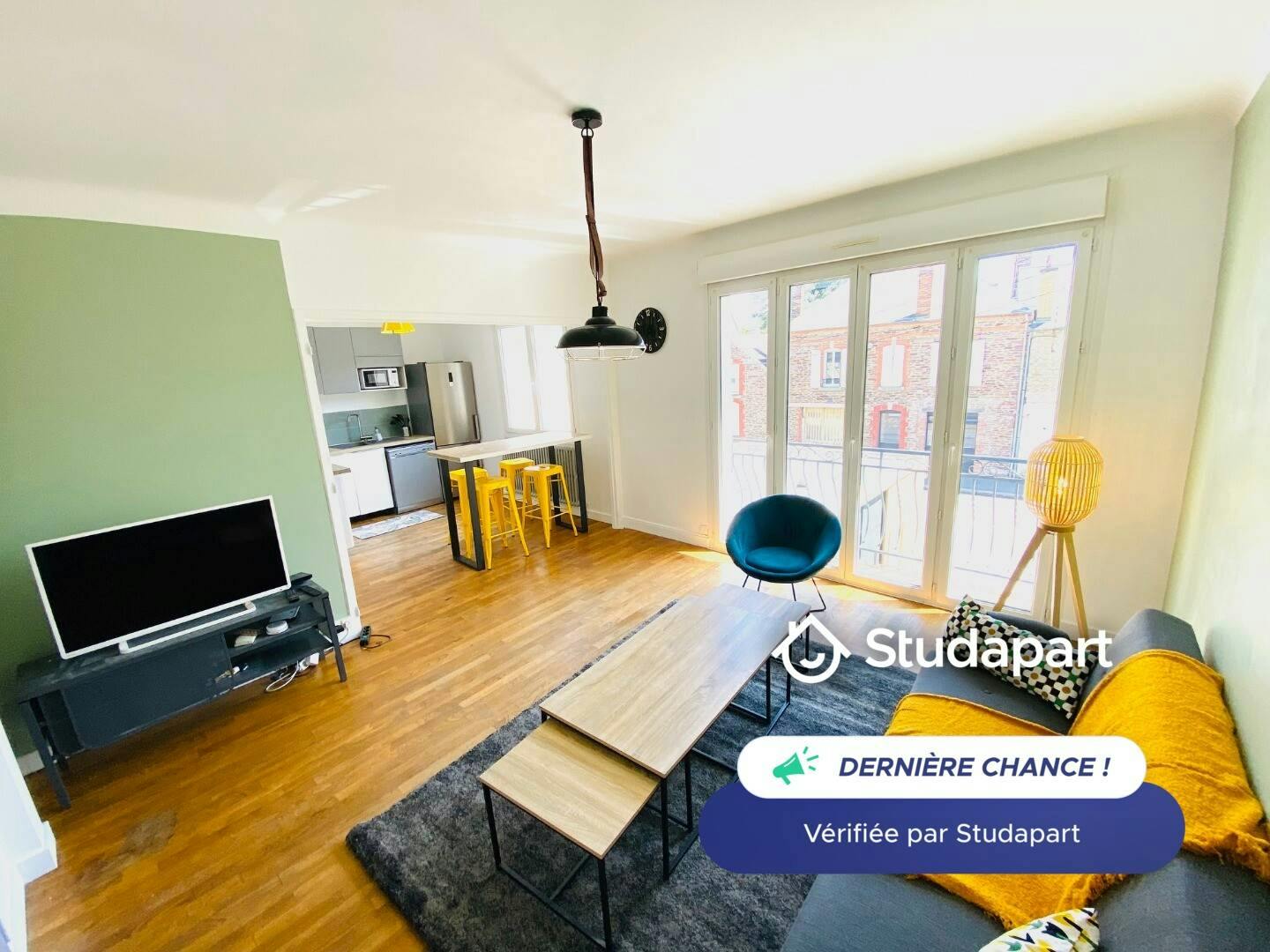 Apartment for rent for €1,350 per month in Saint-Jacques-de-la-Lande, Rue de Nantes