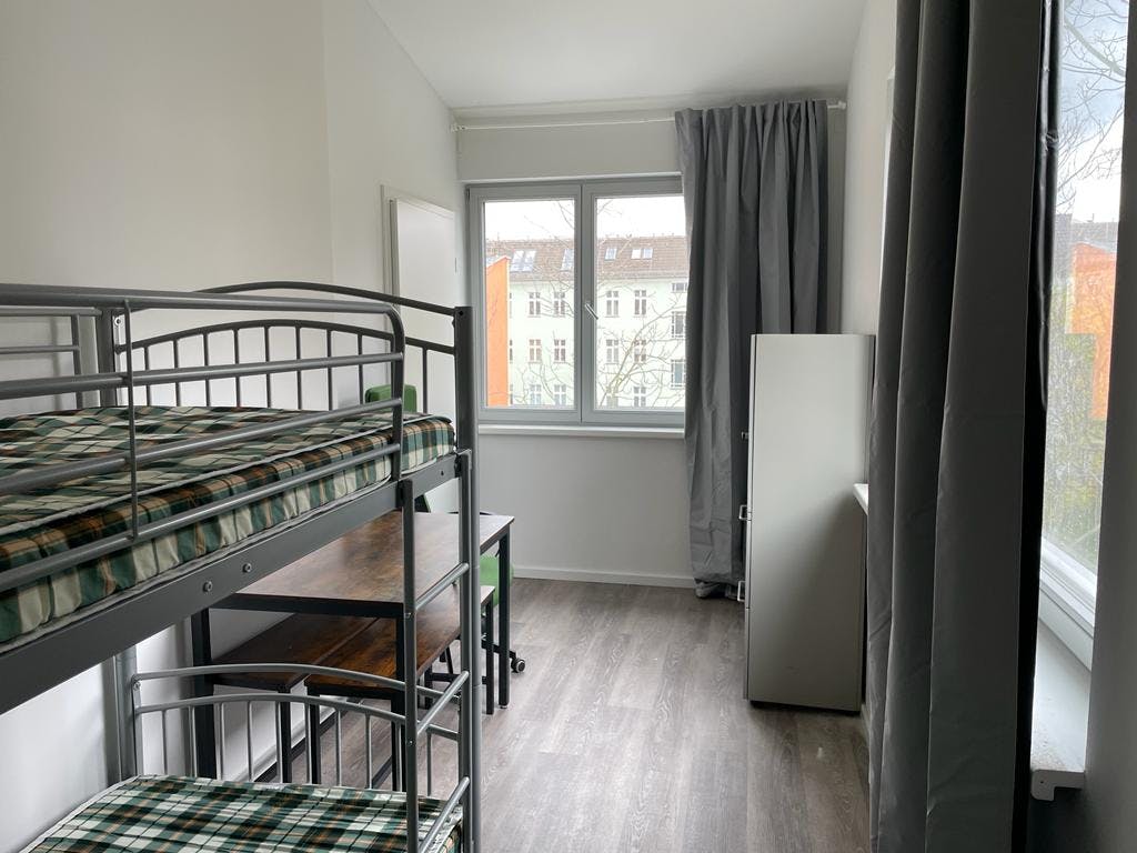 Gedeelde kamer te huur voor € 450 per maand in Berlin, Wilhelminenhofstraße