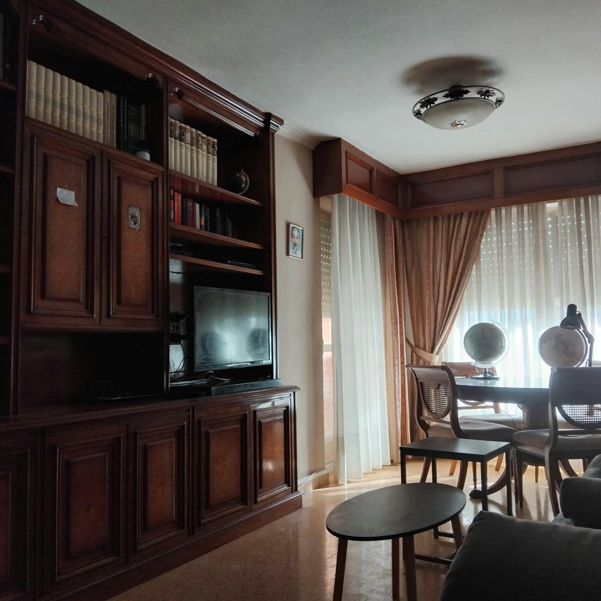 Habitación privada en alquiler por 350 € al mes en Alicante, Carrer de Pontevedra