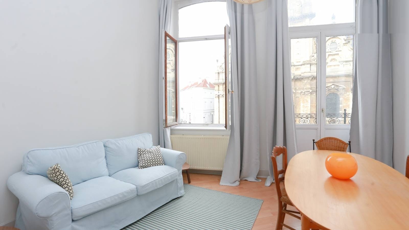 Studio for rent for €820 per month in Brussels, Rue du Peuplier