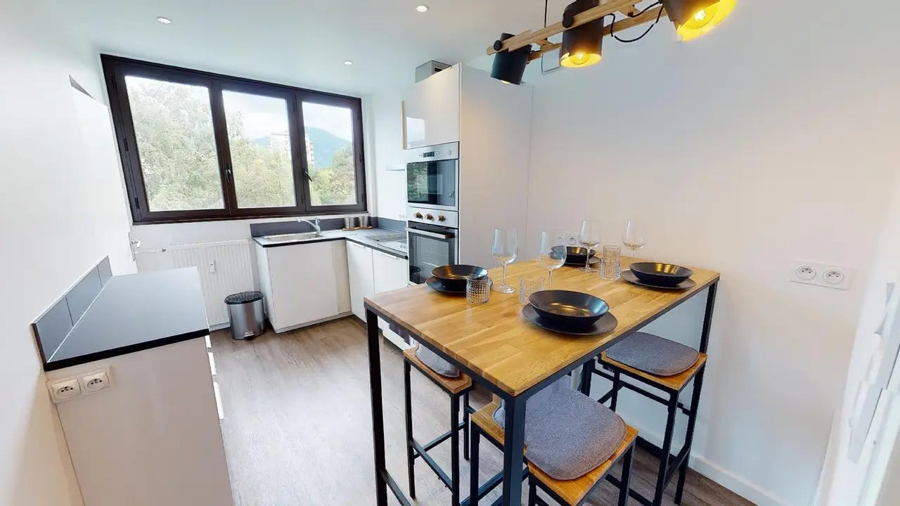 Private room for rent for €380 per month in Grenoble, Place Louis Jouvet