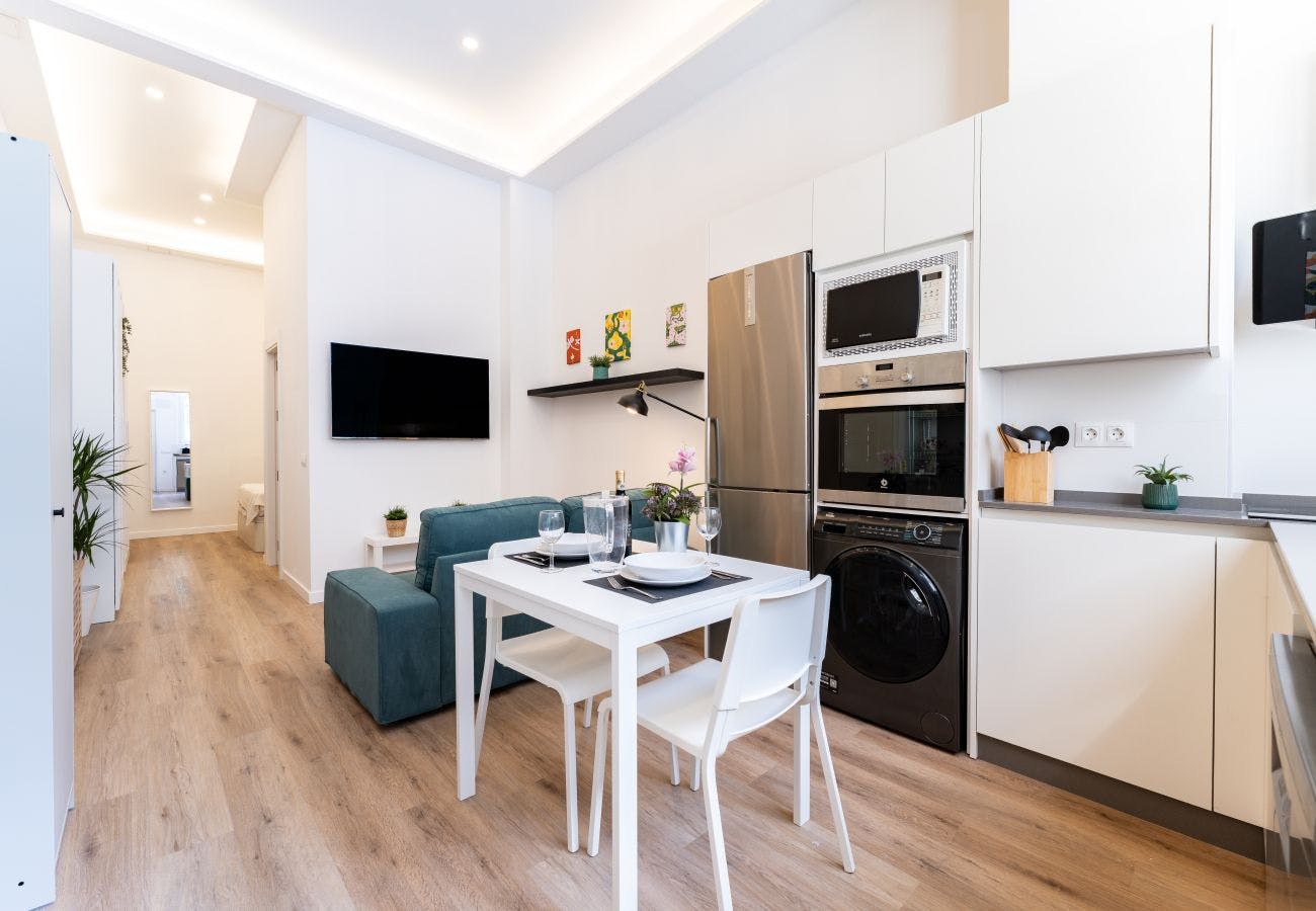 Estudio  en alquiler por 2500 € al mes en Málaga, Calle Arenisca