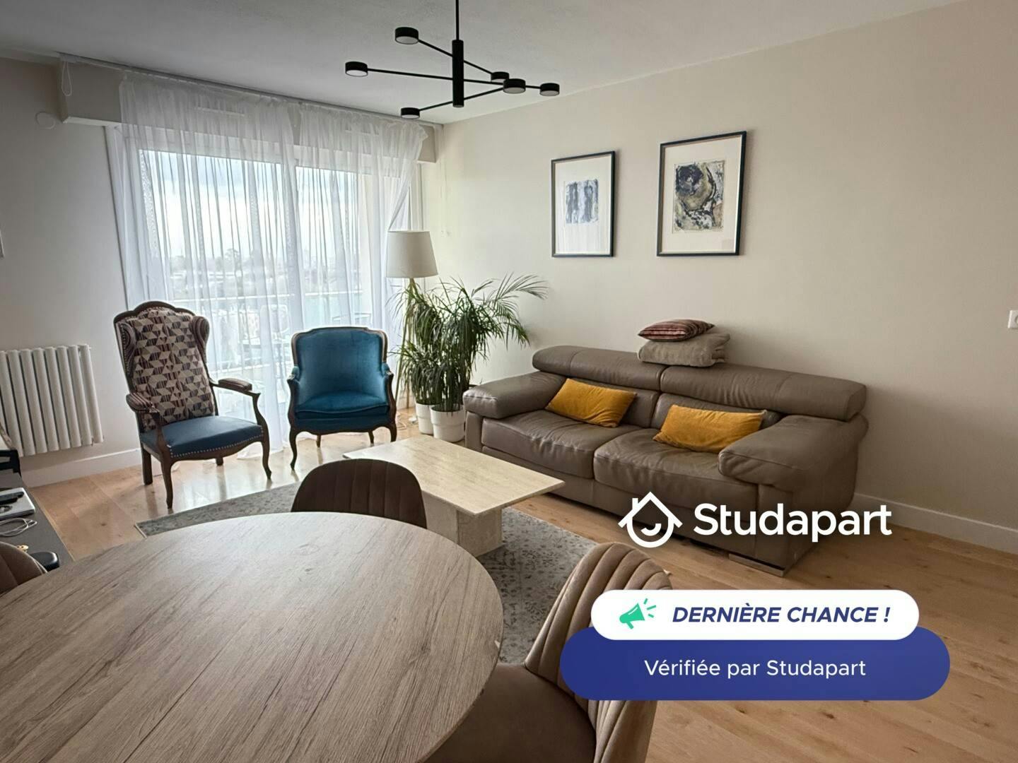 Квартира за оренду для 1 500 EUR на місяць у Bordeaux, Rue Caillou