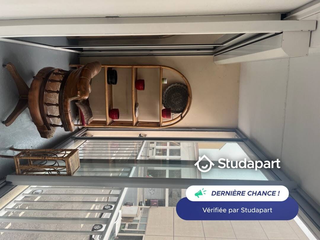 Private room for rent on Rue Nicolaï, Lyon - Widok 3