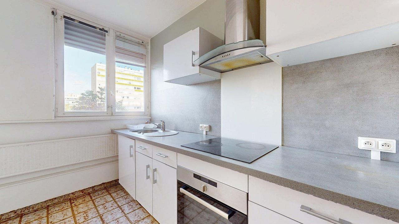 Apartment Saint-Étienne, 2 beds, 64m² — photo 4