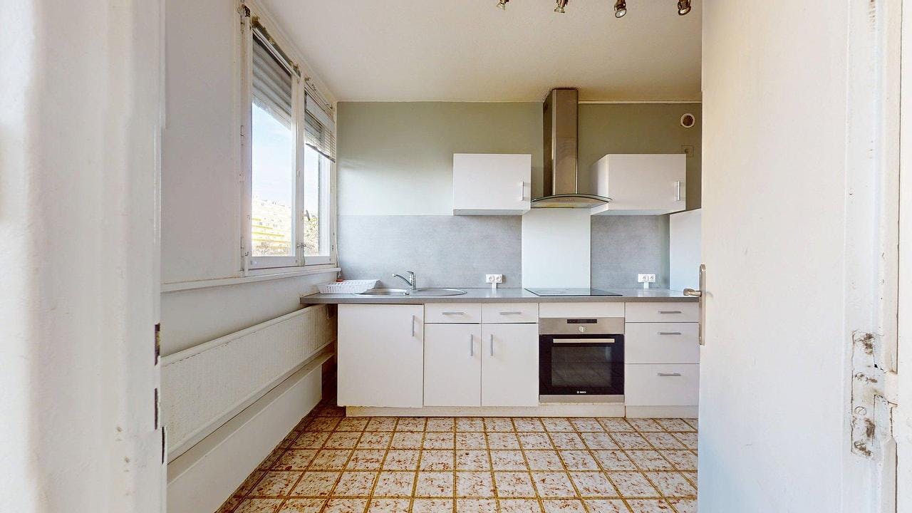 Apartment Saint-Étienne, 2 beds, 64m² — photo 6