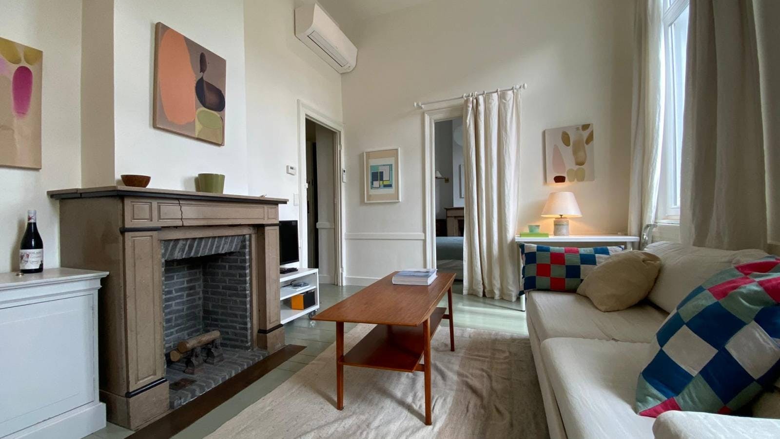 Appartement à louer pour 1 250 €/mois à Brussels, Place du Grand Sablon