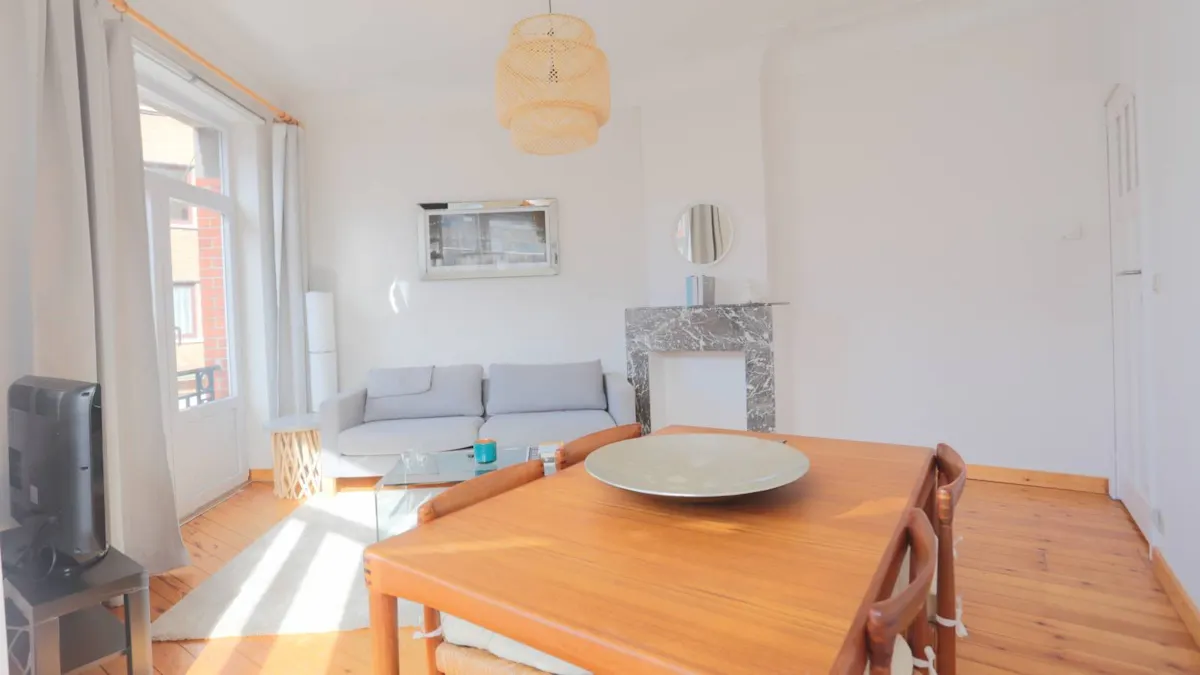 1-Bedroom Apartment in Avenue Charles Thielemans, Woluwe-Saint-Pierre (1671866) ROOM