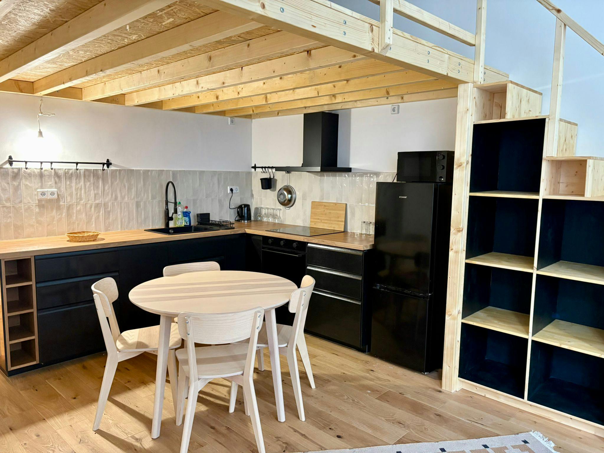 Apartment for rent for €1,390 per month in Berlin, Trelleborger Straße