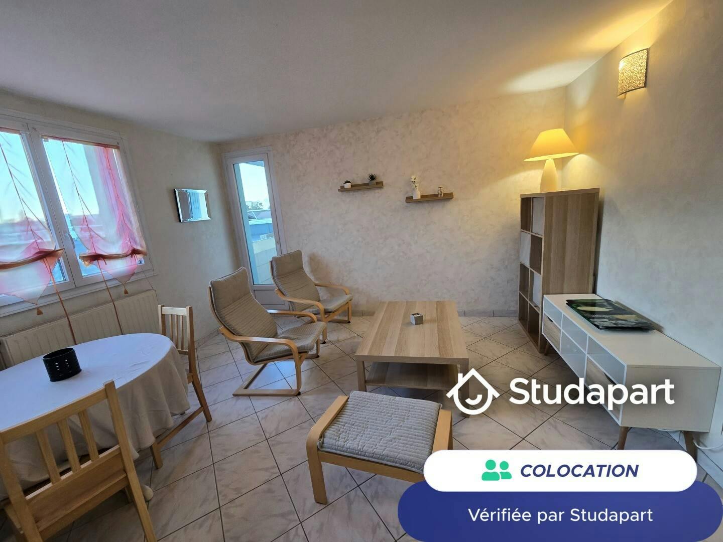 Private room for rent for €520 per month in Trappes, Avenue Paul Vaillant-Couturier