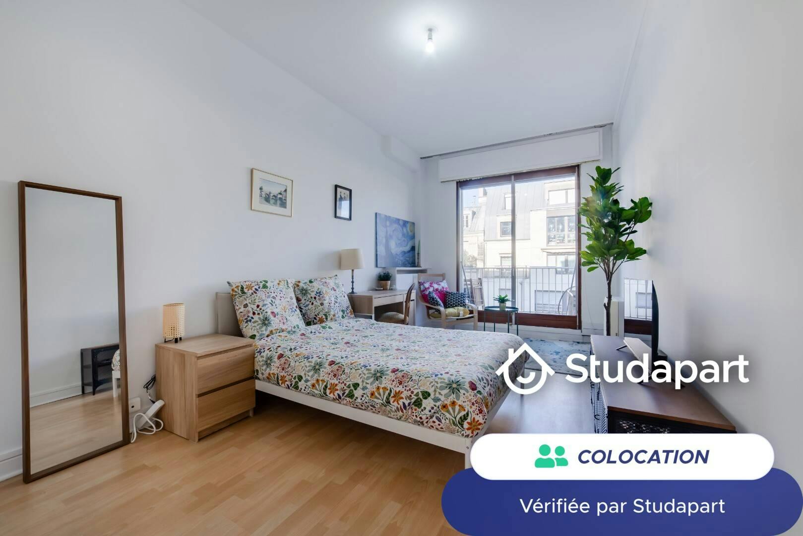 Private room for rent on Rue d'Auteuil, Paris - Plus