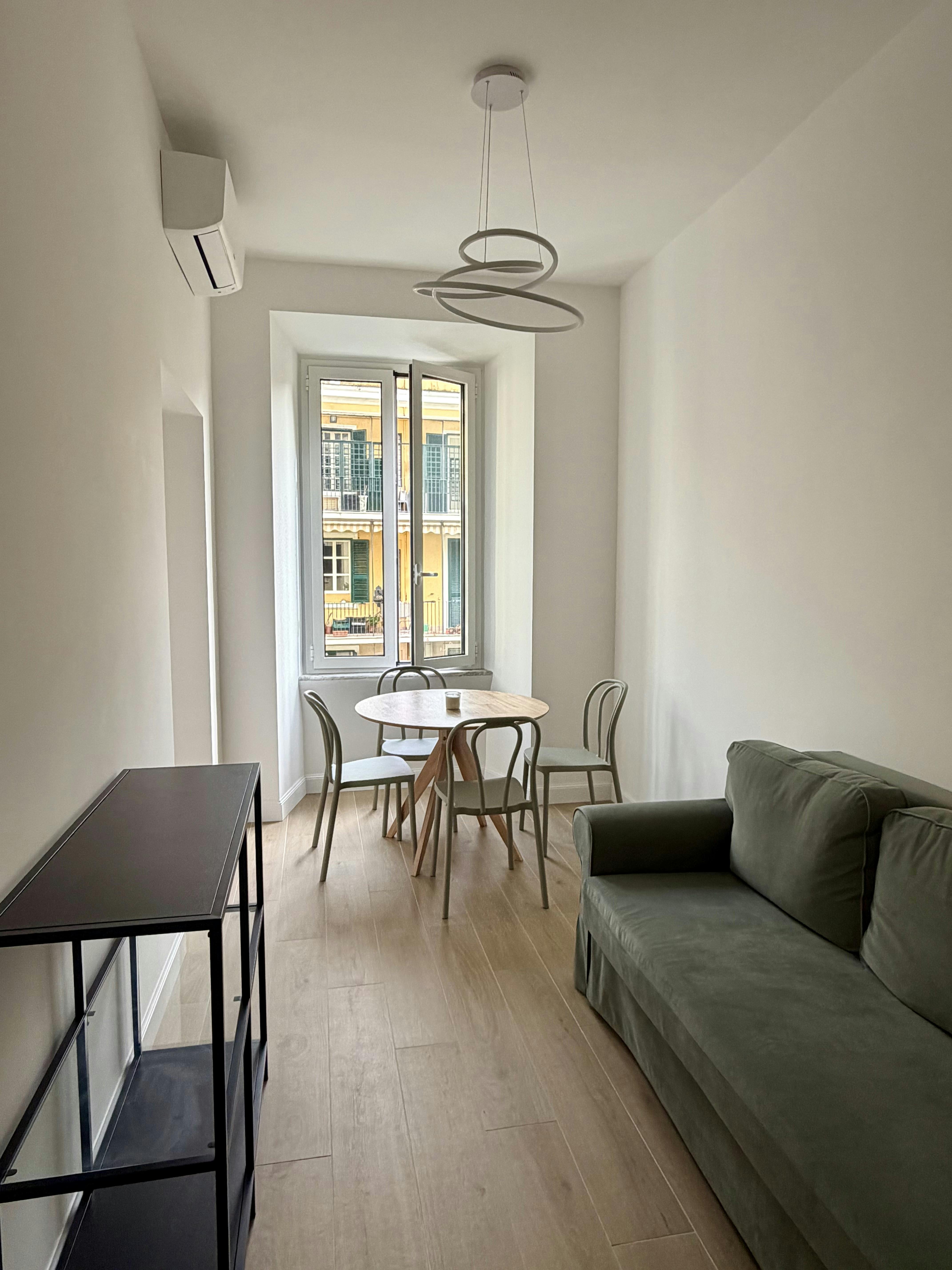 Apartment for rent for €2,800 per month in Rome, Via Federico Cesi