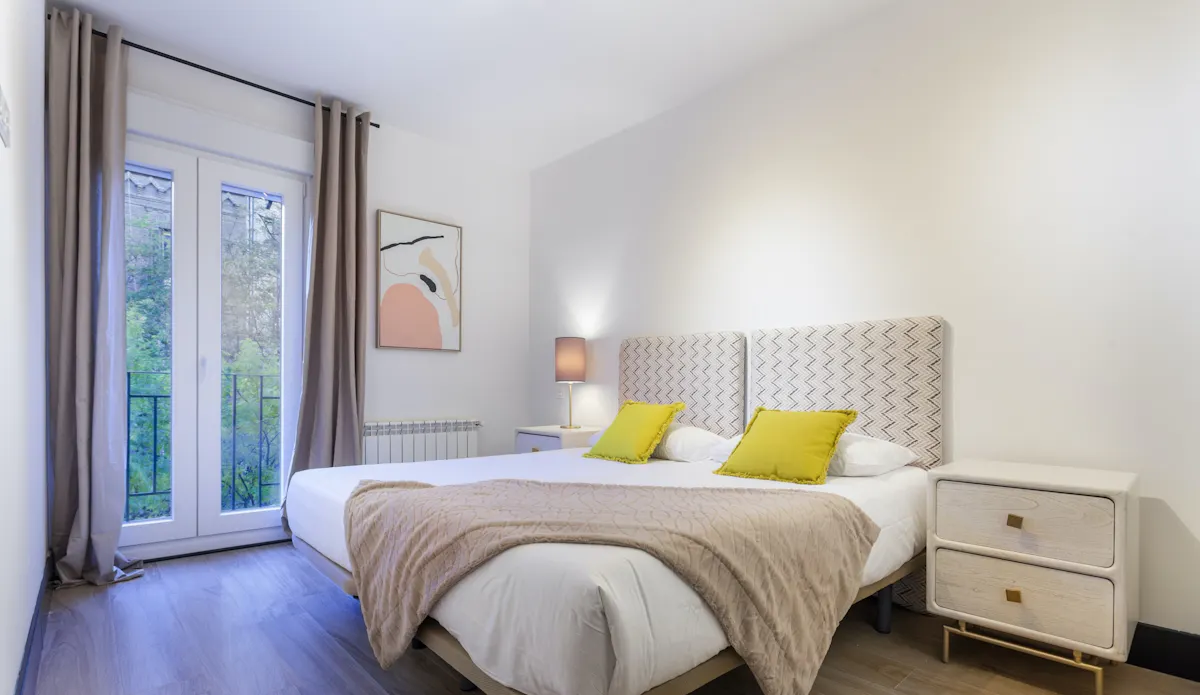 2-Bedroom Apartment in Avenida de la Ciudad de Barcelona, Madrid (1672059) ROOM