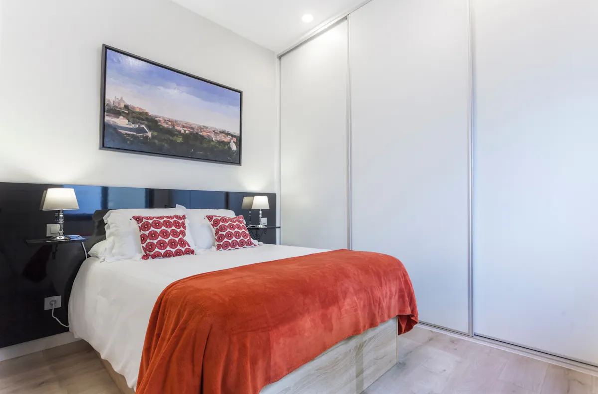 1-Bedroom Apartment in Calle de la Reina, Madrid (1672065) ROOM