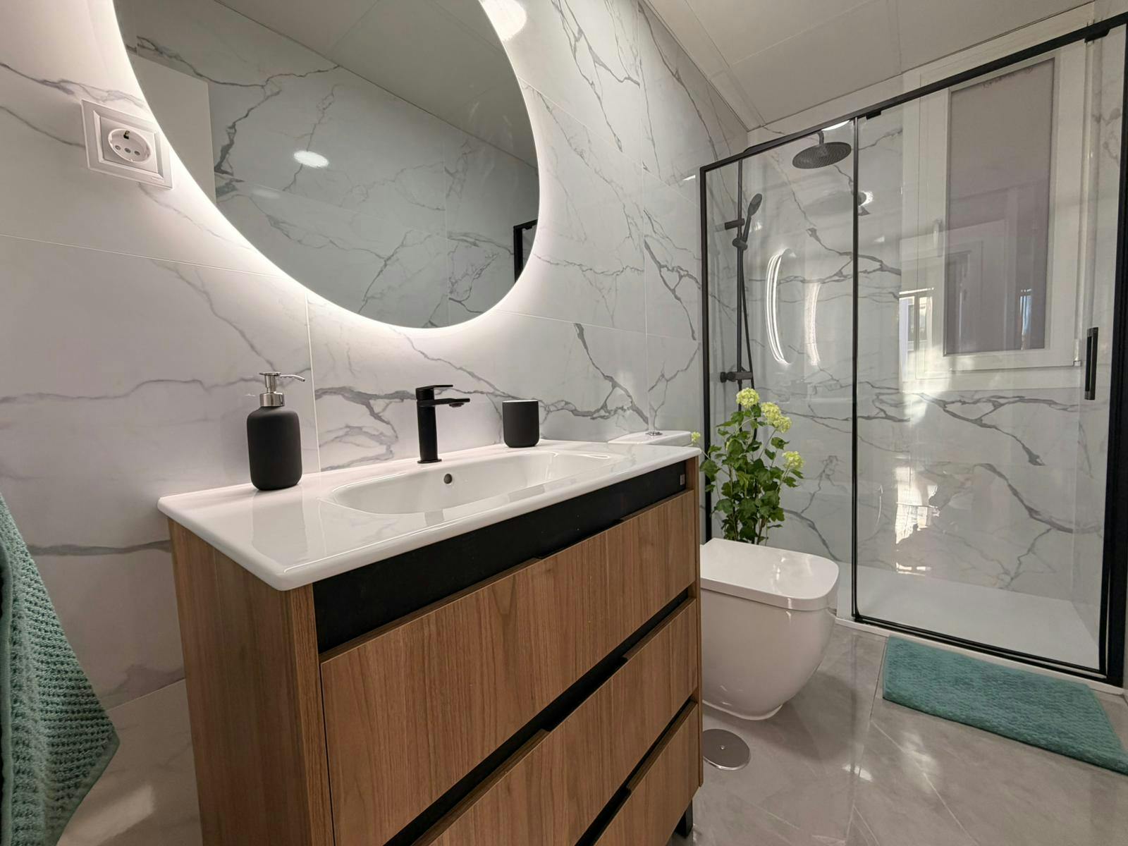 Single room Madrid, 1 bed, 10m² — photo 9