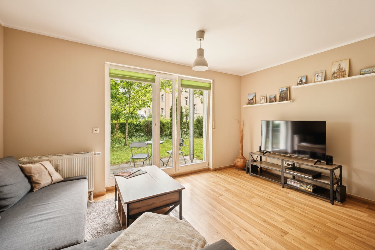 Студія за оренду для 1 200 EUR на місяць у Dresden, Rothhäuserstraße