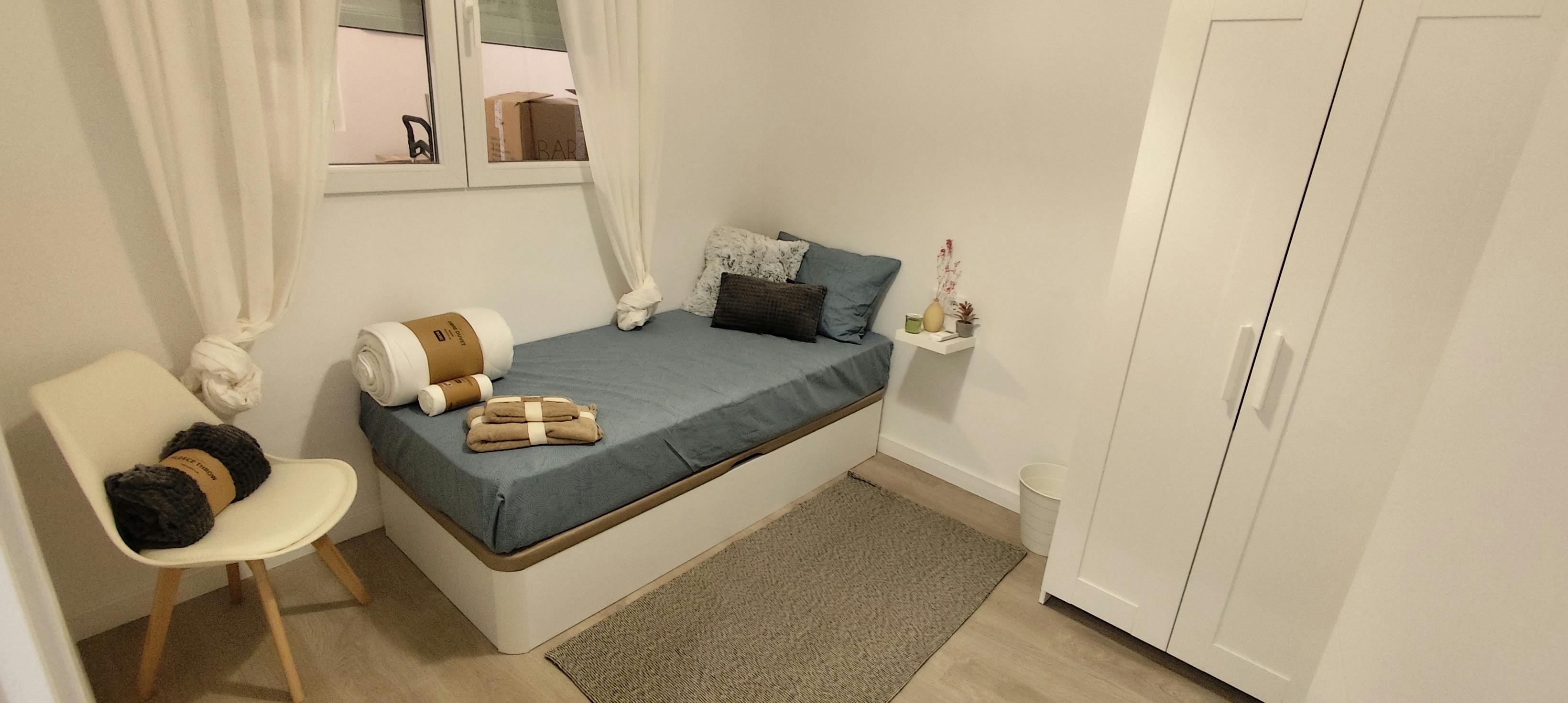 Chambre privée à louer pour 500 €/mois à Castelldefels, Avinguda de Manuel Girona