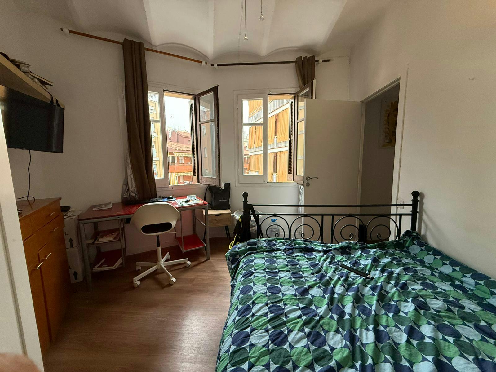 Carrer de la Mare de Déu del Remei, Barcelona Barcelona