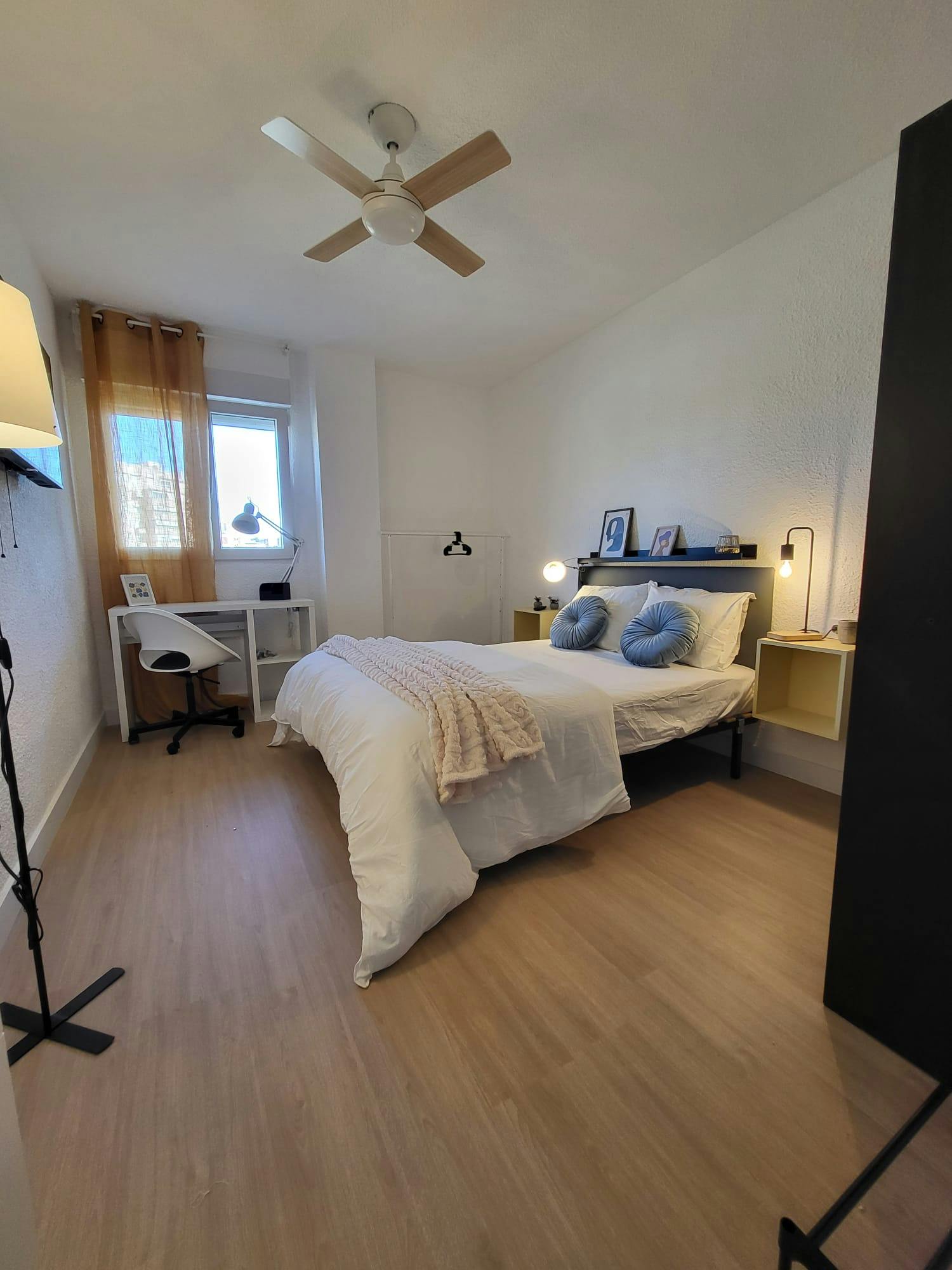 Shared room for rent for €410 per month in Alicante, Carrer de la Princesa Merce