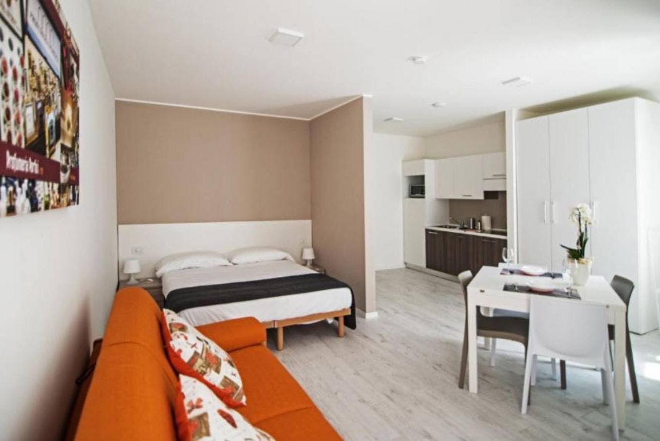 Studio for rent for €850 per month in Trieste, Piazza Carlo Goldoni