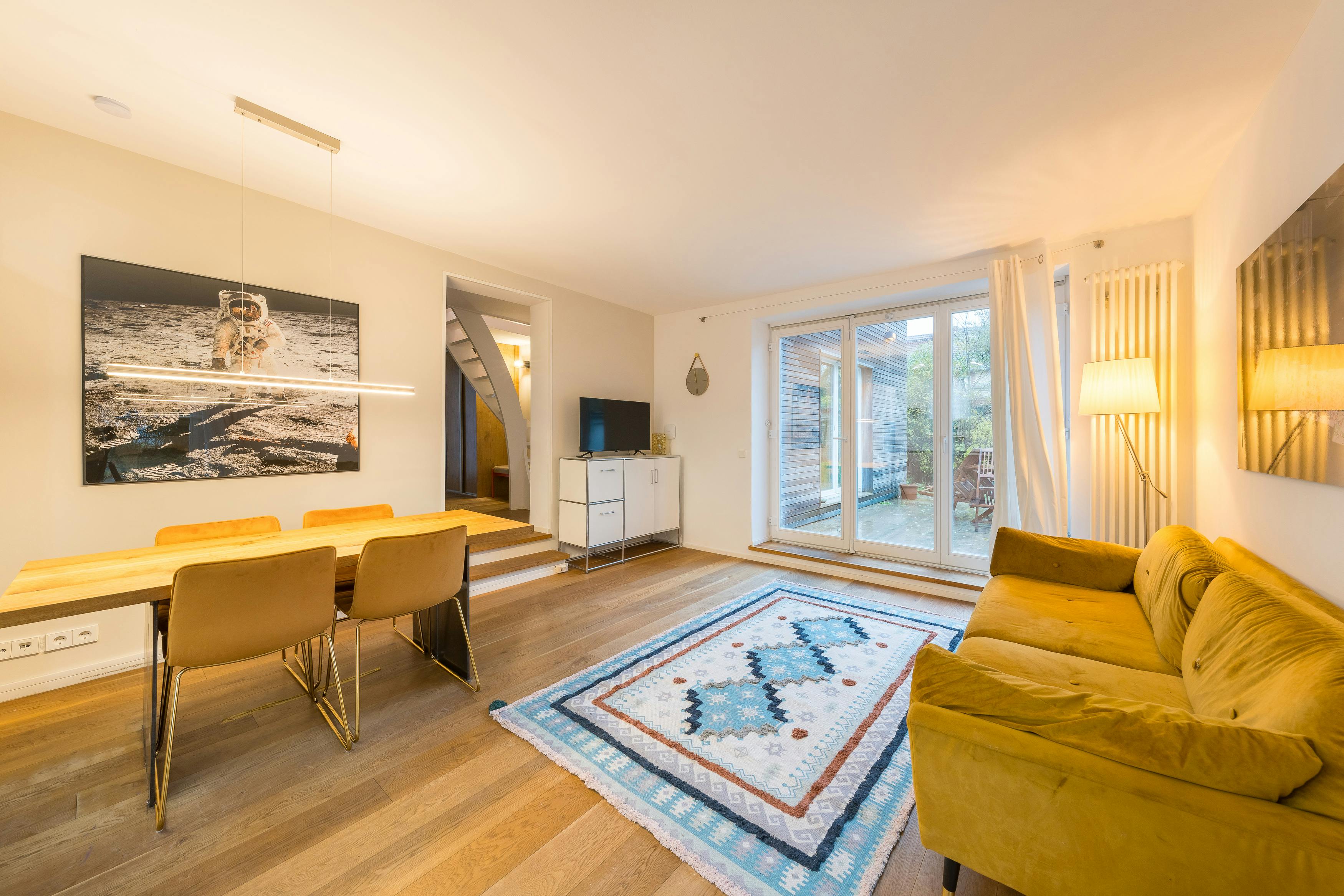 Дом сдается в аренду за 4 000 € в месяц в Berlin, Alsenstraße