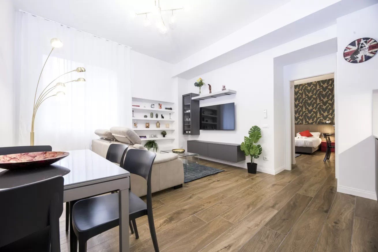 Apartment for rent for €264,000 per month in Genoa, Via Gabriele d'Annunzio