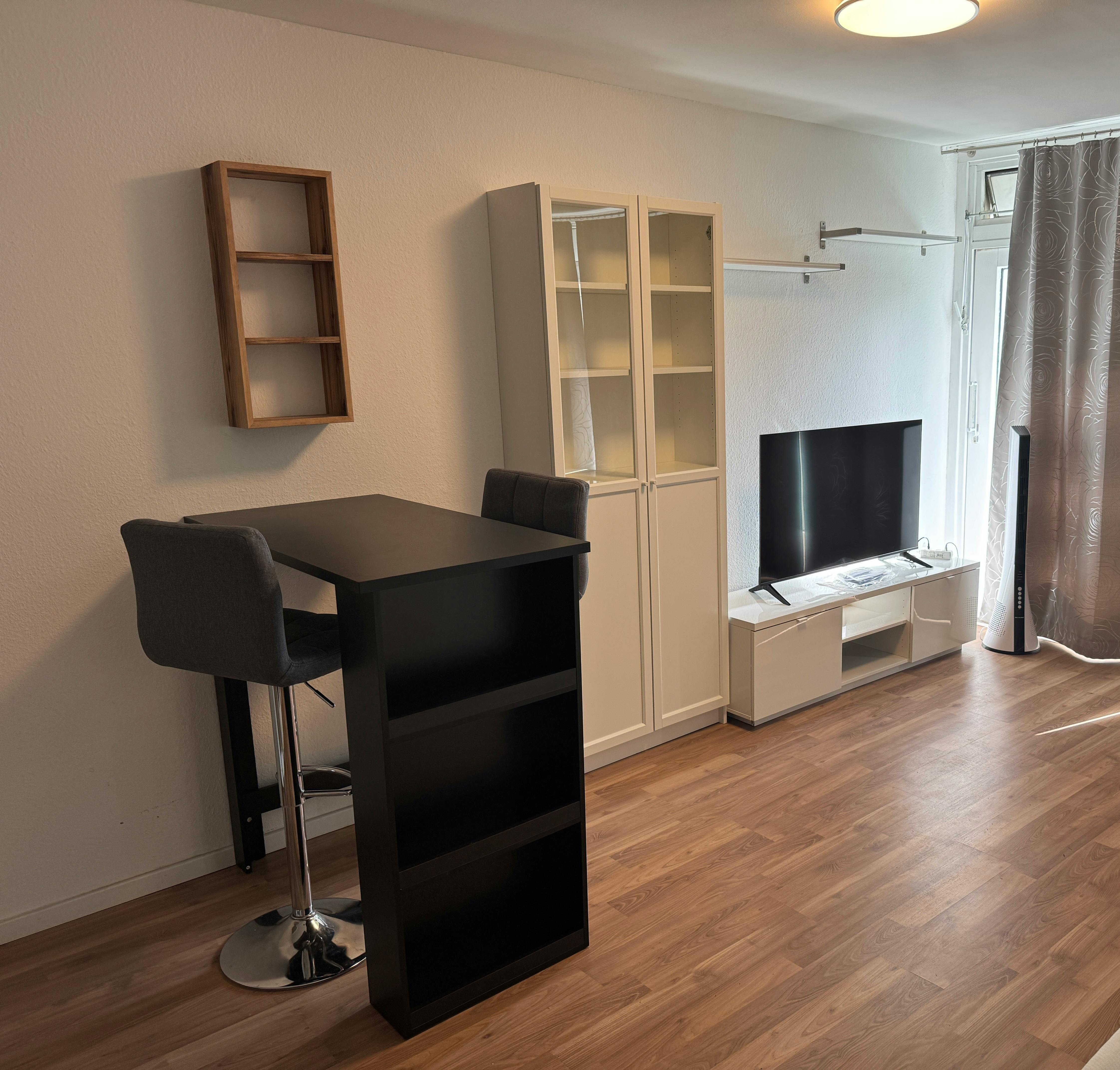 Студия сдается в аренду за 1 350 € в месяц в Hamburg, Julius-Brecht-Straße