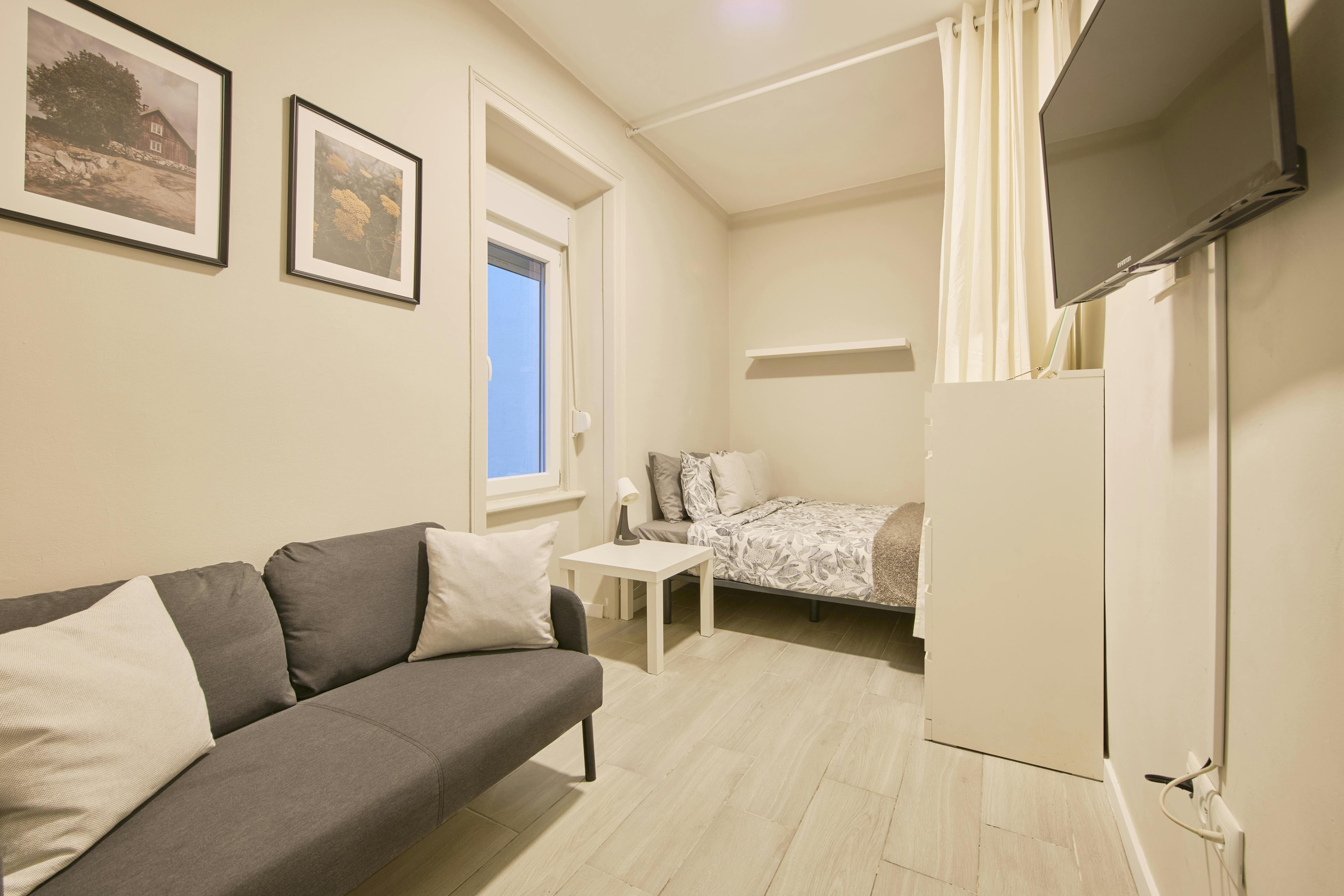 Studio for rent for €900 per month in Lisbon, Rua Francisco Sanches